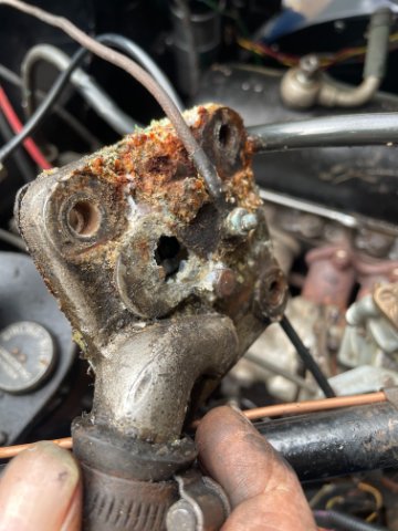 Rover water jacket 2.jpeg